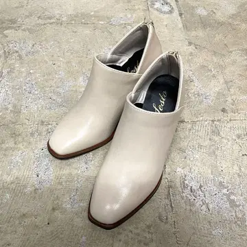 Sesto 세스토 우드 힐 부티