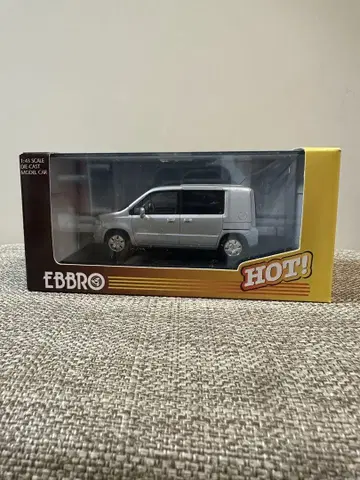 EBBRO 혼다 모빌리오 스파이크 1:43 미니카