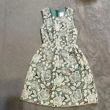 ANNA SUI 안나수이 레이스 슬리브리스 원피스 사이즈 2
