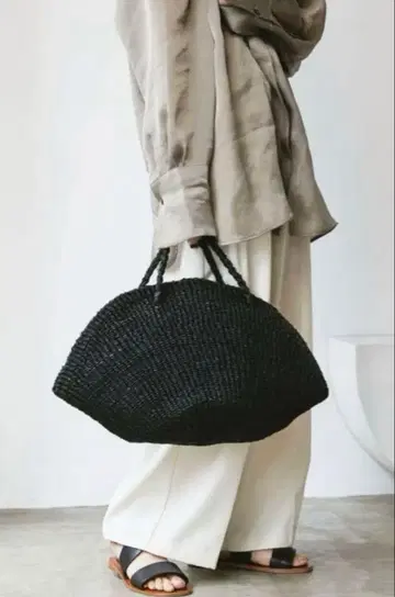 TODAY FUL VENUS BAG L 바스켓백 블랙