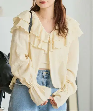 Kastane 메쉬 프릴 블라우스