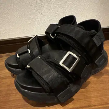 마우지 샌들