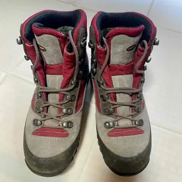 AKU 등산화 23.5cm 새상품급 여성용 GORE-TEX