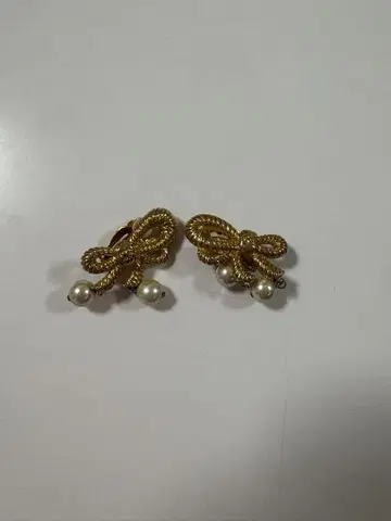 소니아 리키엘 골드 리본 모티브 귀찌