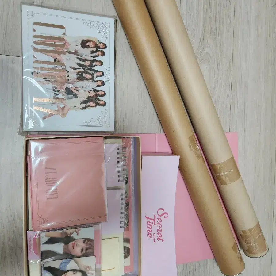 IZ*ONE グッズセット IZ*ONE 公式グッズ PHOTOHOLDER SET メンバー別Ver. ONLINE