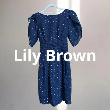 Lily Brown 네이비 하트 무늬 반팔 원피스