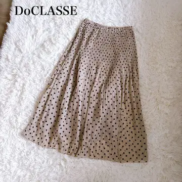 DoCLASSE 두클라세 롱 플리츠 스커트 플레어 도트 베이지