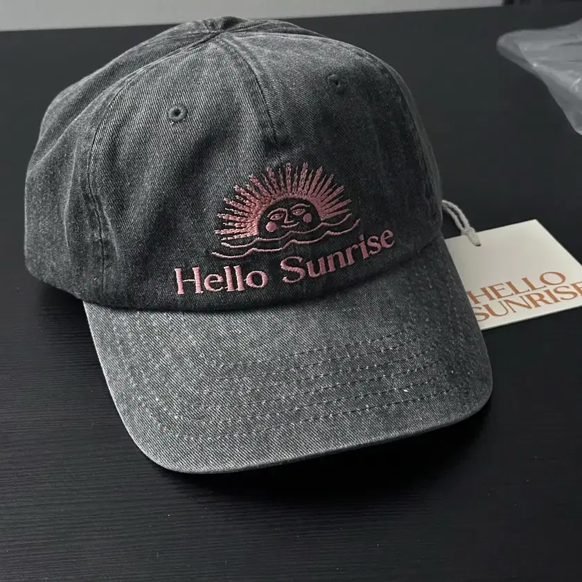 【Hello Sunrise】★Washed OG Logo Ball Cap ☆3色 Hello Sunrise washed og logo ball cap on Bunjang Global Site.