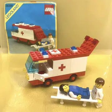 레고 6688 구급차 1985년
