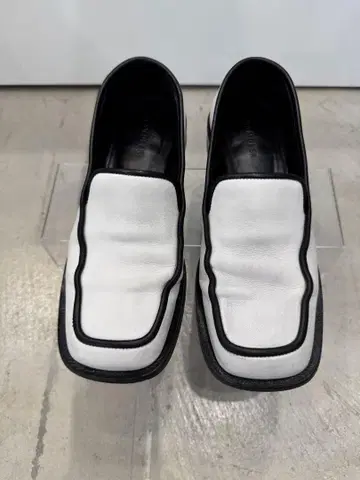 WANDLER 완들러 로퍼 카프 가죽 스퀘어토