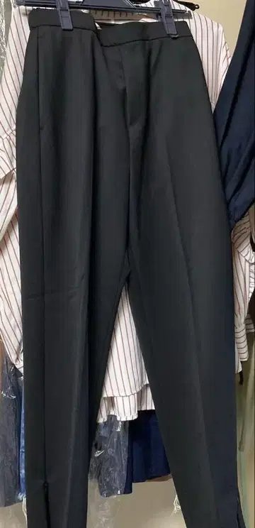 두즈엠 클래스 블랙 슬랙스 허리밴딩 뒷면 포켓 부착 택 포함 새상품