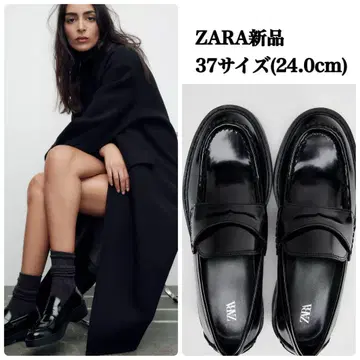 ZARA 에나멜 가죽풍 페니 스트랩 로퍼 37(24cm) 새상품