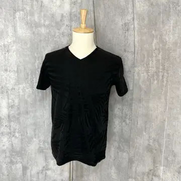 AZUL BY MOUSSY V넥 리프 디자인 티셔츠 고급
