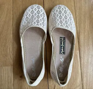 아르베로라 레이스 슬립온 북유럽 생활 도구전