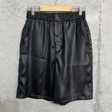 새상품급 LEPSIM 새틴 하프 팬츠