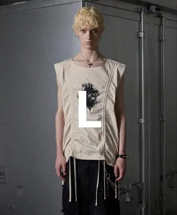 GRANCY 셔링 디자인 라인 스톤 그래픽 슬리브리스 T 4