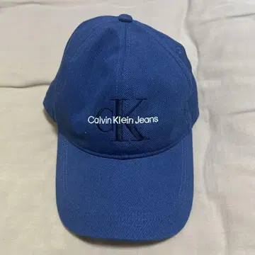 Calvin Klein Jeans 로고 자수 캡 파랑