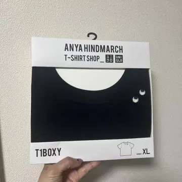 ANYA HINDMARCH T1BOXY 블랙 XL