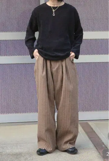 스트라이프 브라운 와이드 팬츠
