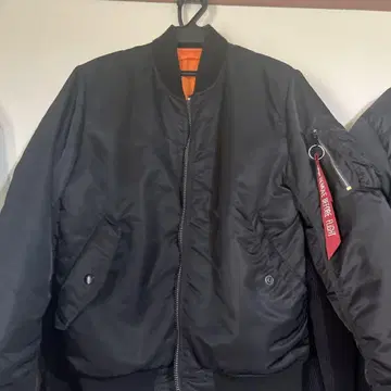 ALPHA INDUSTRIES 블랙 MA-1 자켓