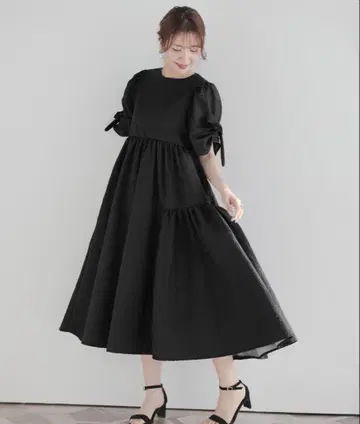 FITMORE 소매 리본 자카드 원피스 블랙