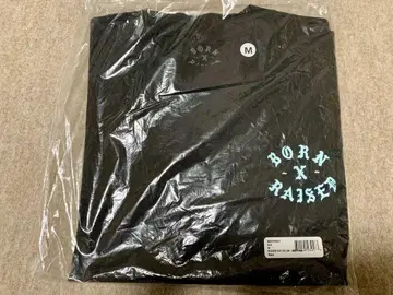 BORN X RAISED 본 레이즈드 블랙 티셔츠 M 사이즈