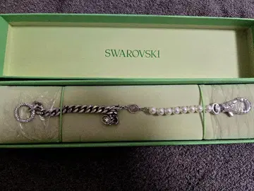 스와로브스키 SWAROVSKI 크리스탈 펄 팔찌