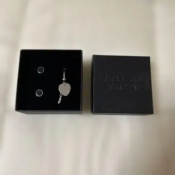 SUGA AgustD D-DAY 윤기 귀걸이