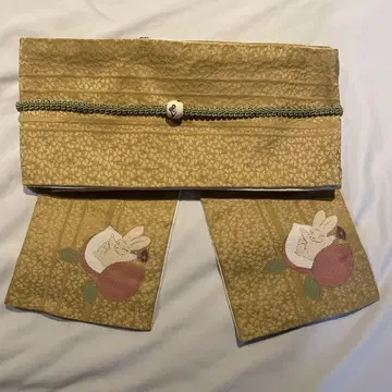 토끼와 복숭아 반폭 오비 겨자색과 화이트 리버서블