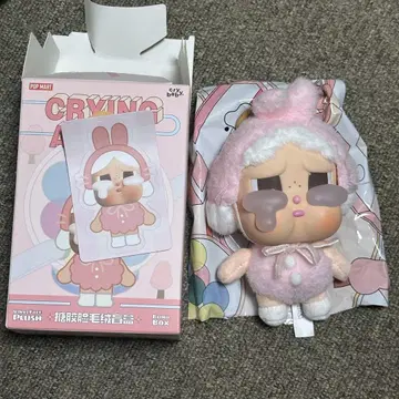 POPMART crybaby 크라이베이비 토끼 핑크
