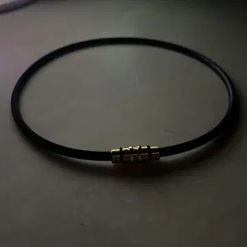 코란토테 목걸이