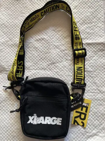 미사용 새상품 FR2 숄더백 XLARGE