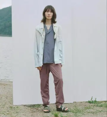 오라리 Terry Lined Light Nylon Easy Pants