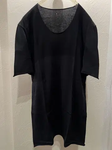 LUC 라벨 언더 컨스트럭션 컷 티셔츠 블랙 부잠풍