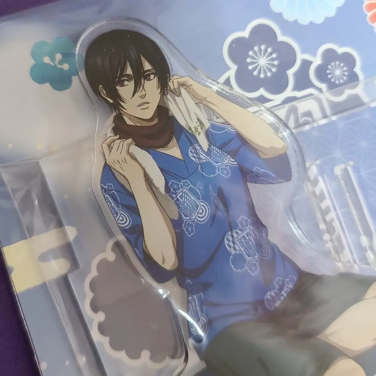 (Genuine) Attack On Titan Mikasa Ackerman Rakuspa acrylic stand