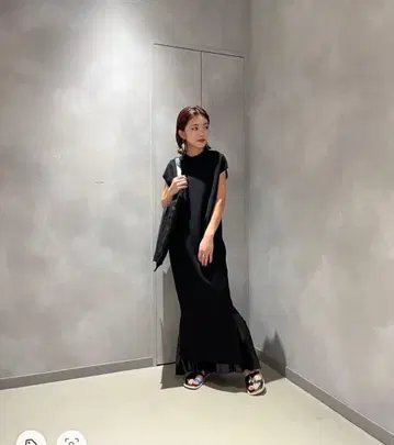 UN3D. 베이직 니트 원피스