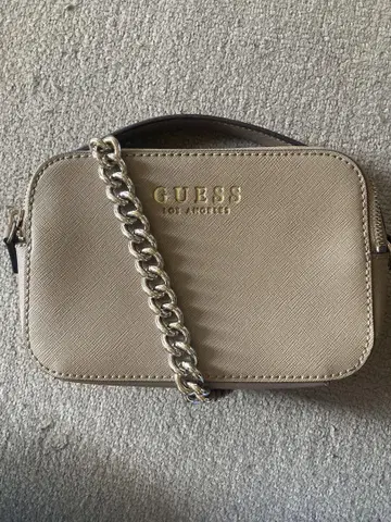 GUESS 베이지 숄더백