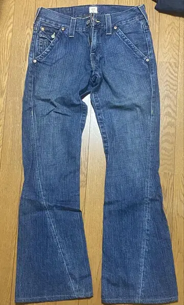 True Religion 부츠 컷 데님