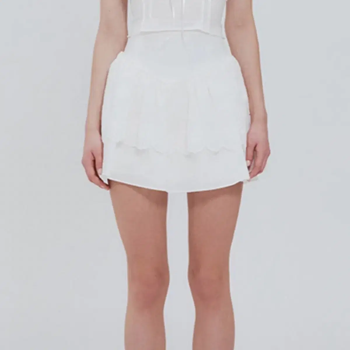 Not Your Rose Irene Skirt S on Bunjang Global Site.