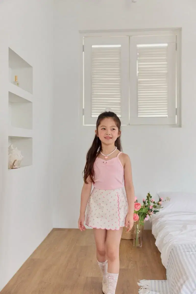 Scallop Skirt Pants (Pink) (Size 7)