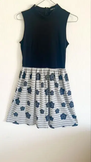 새상품급 MARY QUANT 슬리브리스 원피스 여름 꽃무늬