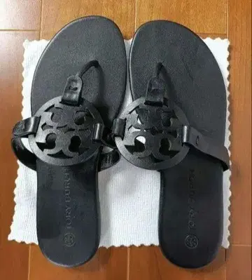 TORYBURCH 샌들 [사이즈 7 1/2 24cm] [블랙] [고품질]