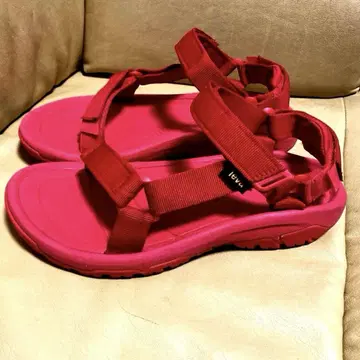 Teva 핑크 스포츠 샌들 24cm 여성용