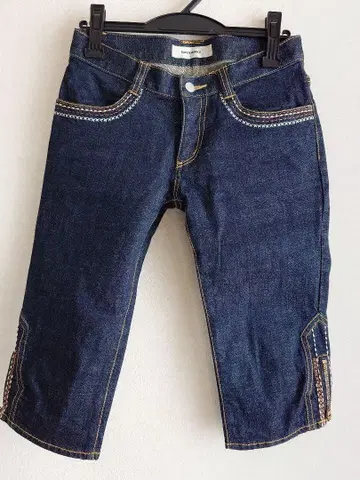 자수 장식 다크 블루 데님 팬츠