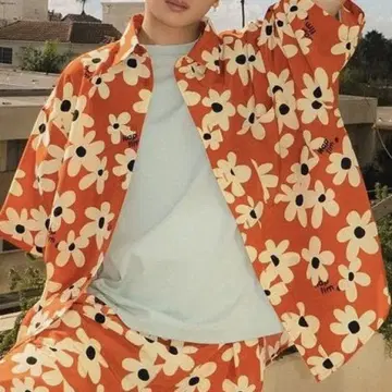Nissy Naptime 2023SS 올 패턴 ORANGE 반팔 셔츠 S