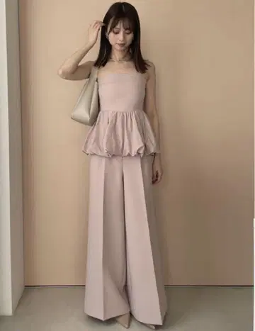 snidel 페플럼 베어 탑 & 팬츠 세트 PBEG
