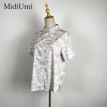 MidiUmi 둥근 카라 블라우스 꽃무늬 반팔