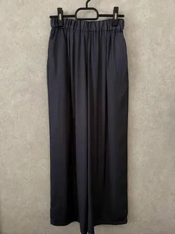유나이티드 애로우즈 빈티지 새틴 이지 와이드 팬츠 워셔블
