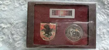 FRONT MISSION 핀 배지 세트 2개 미개봉