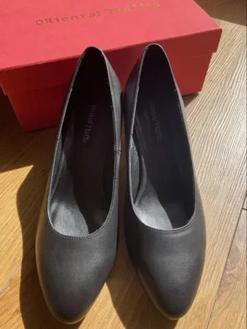 오리엔탈 트래픽] 펌프스 블랙 천연 가죽 힐 24.5cm